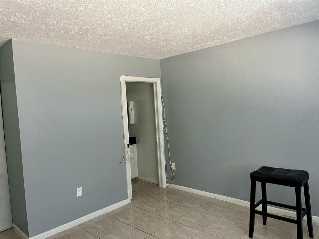 Image 10 of property listing at 731 WYMAN COURT 731, Orlando, FL 32809