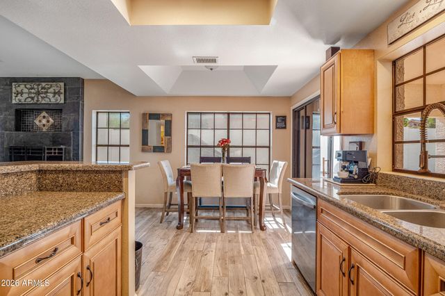 6133 E SADDLEBACK Street, Mesa, AZ 85215