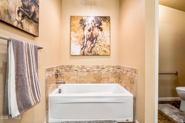 6133 E SADDLEBACK Street, Mesa, AZ 85215