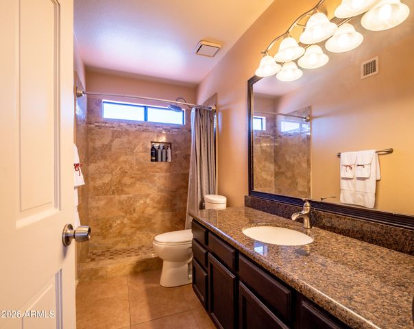 6133 E SADDLEBACK Street, Mesa, AZ 85215