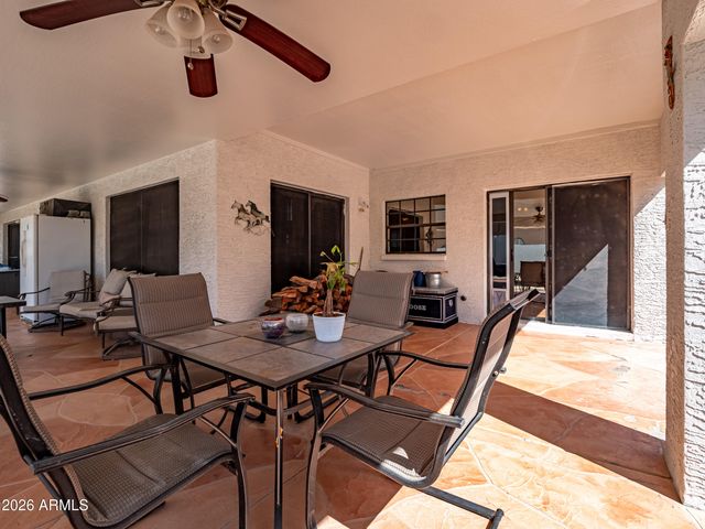 6133 E SADDLEBACK Street, Mesa, AZ 85215