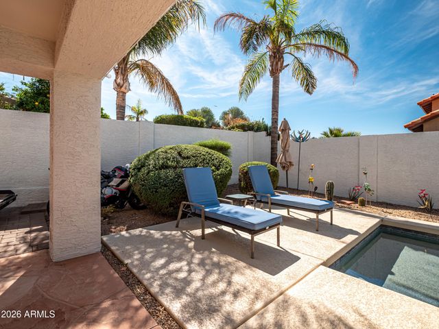 6133 E SADDLEBACK Street, Mesa, AZ 85215