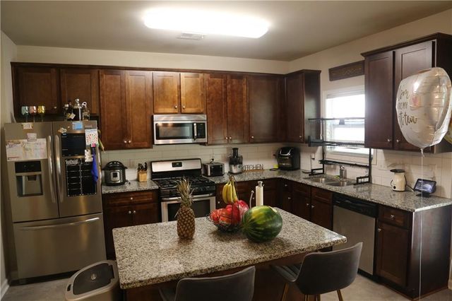 92 Persian Ivy Way, Dallas, GA 30132