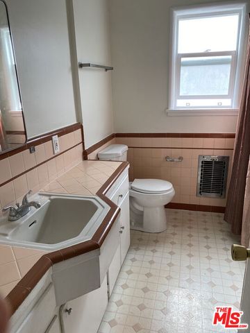 1020 S WOOSTER, Los Angeles, CA 90035