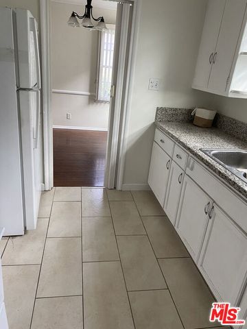 1020 S WOOSTER, Los Angeles, CA 90035