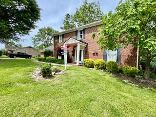104 Lone Oak Drive, Nicholasville, KY 40356