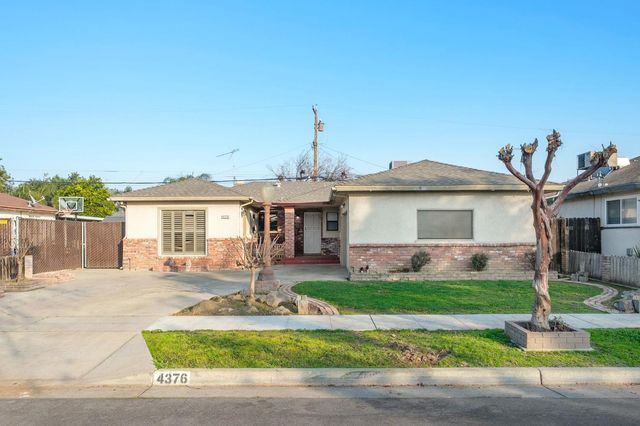 4376 N 5th Street, Fresno, CA 93726