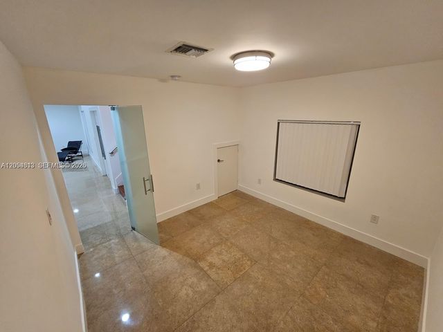 5754 NW 98th Avenue, Doral, FL 33178