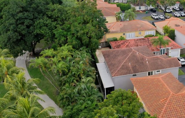 5754 NW 98th Avenue, Doral, FL 33178
