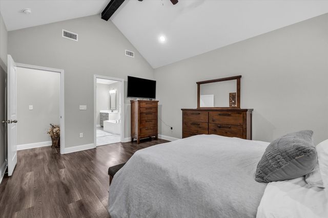 841 Day Star Drive, Hewitt, TX 76643