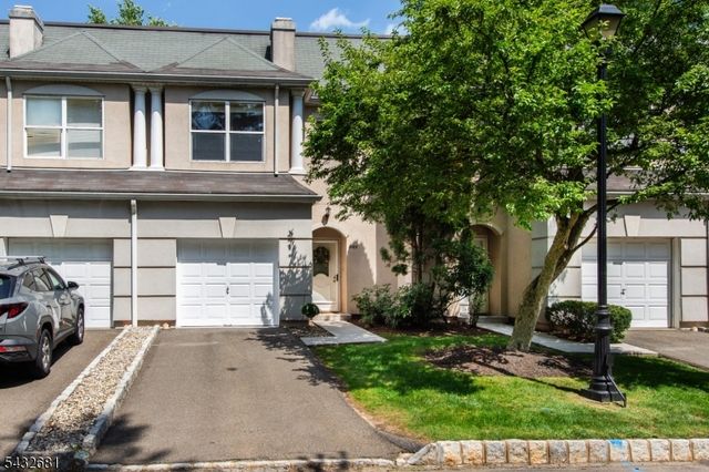 8103 Burgundy Way, Wayne Twp., NJ 07470