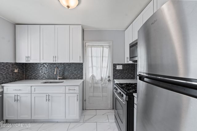 930 Woodmere Drive, Cliffwood Beach, NJ 07735