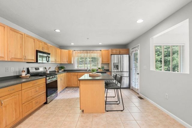 2503 Old Bridge Ln 2503, Bellingham, MA 02019