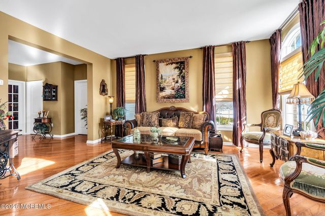 24 Parkside Drive, Jackson, NJ 08527