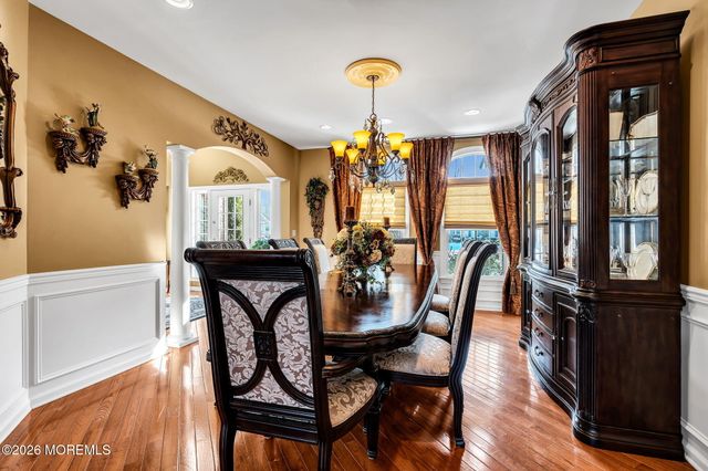 24 Parkside Drive, Jackson, NJ 08527