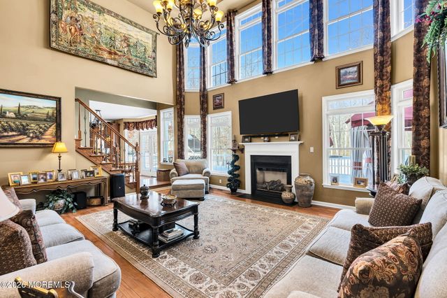 24 Parkside Drive, Jackson, NJ 08527