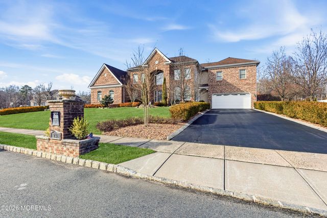 24 Parkside Drive, Jackson, NJ 08527