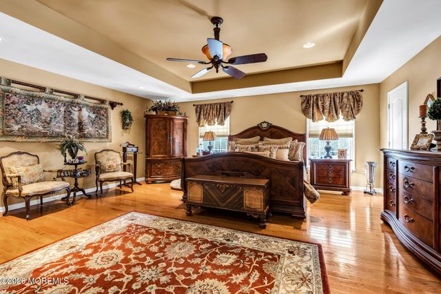 24 Parkside Drive, Jackson, NJ 08527