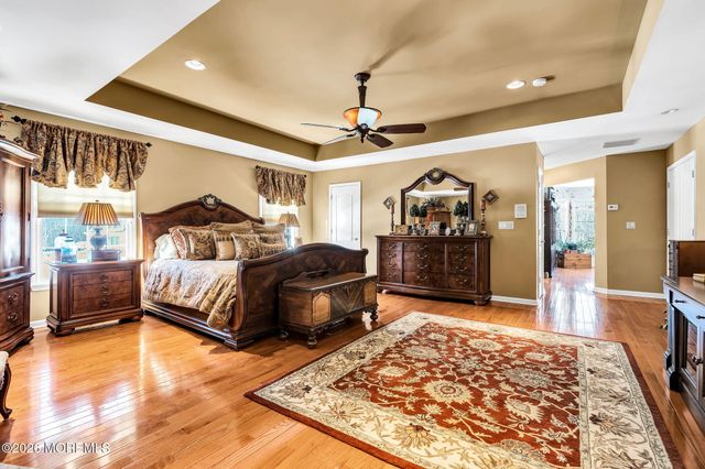 24 Parkside Drive, Jackson, NJ 08527