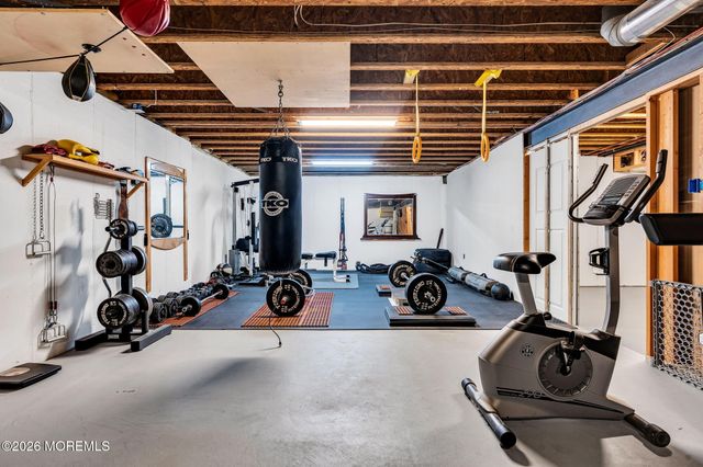 24 Parkside Drive, Jackson, NJ 08527