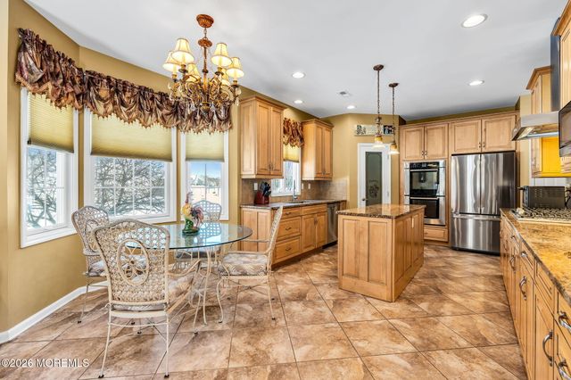 24 Parkside Drive, Jackson, NJ 08527