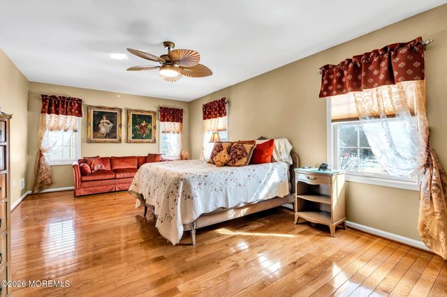 24 Parkside Drive, Jackson, NJ 08527