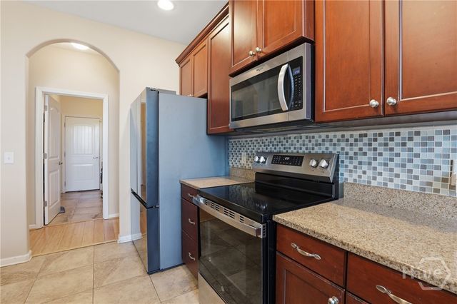 12 Bay Willow Court, Savannah, GA 31407