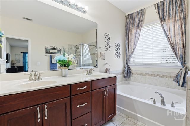 12 Bay Willow Court, Savannah, GA 31407