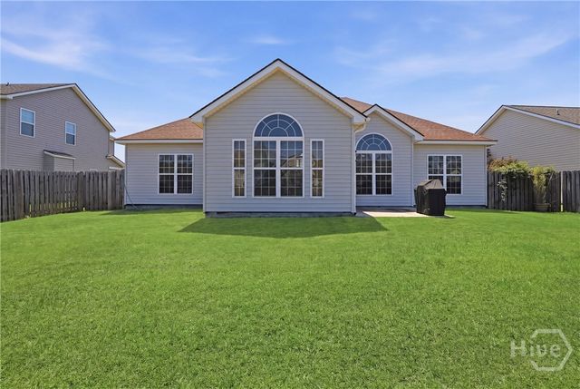 12 Bay Willow Court, Savannah, GA 31407