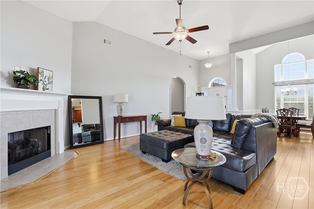 12 Bay Willow Court, Savannah, GA 31407