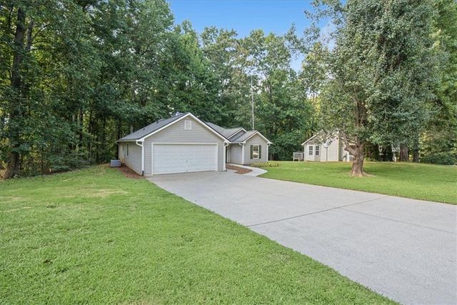 176 Chipper Lane, Rockmart, GA 30153