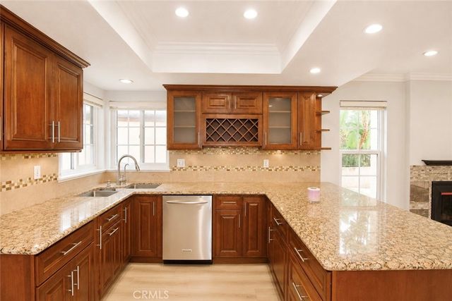 1896 W Surf, Anaheim, CA 92801