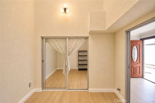 1896 W Surf, Anaheim, CA 92801
