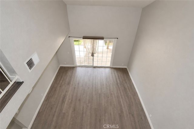 1896 W Surf, Anaheim, CA 92801