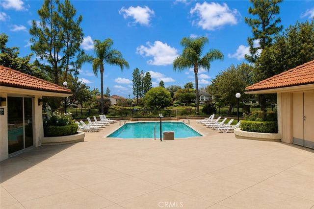 1896 W Surf, Anaheim, CA 92801