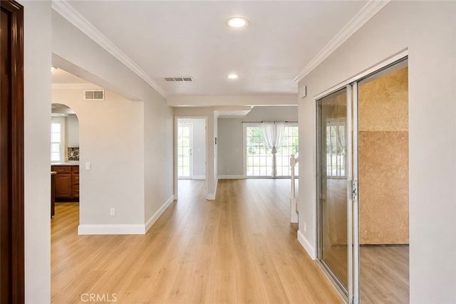 1896 W Surf, Anaheim, CA 92801
