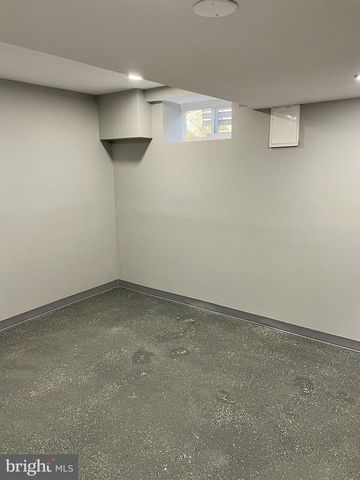 727 S FAYETTE ST, Alexandria, VA 22314