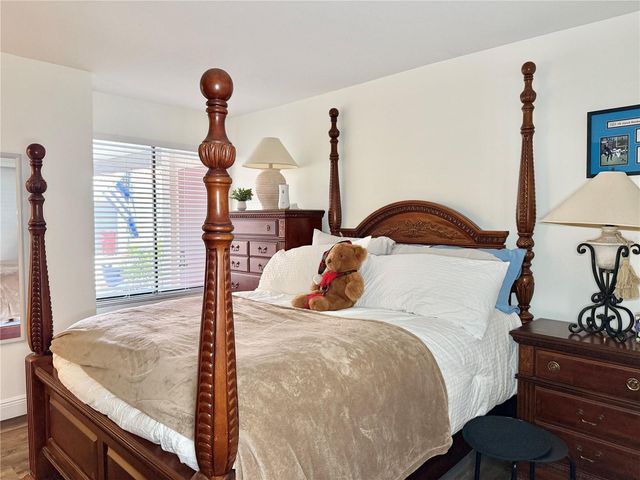 207 GRANADA COURT N, Plant City, FL 33566