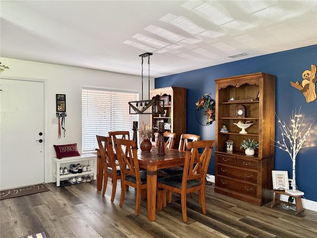 207 GRANADA COURT N, Plant City, FL 33566