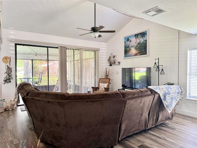 207 GRANADA COURT N, Plant City, FL 33566
