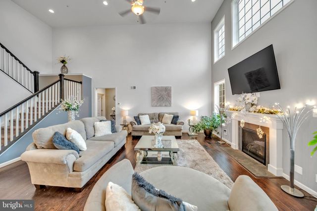 6804 HAWES CT, Frederick, MD 21702