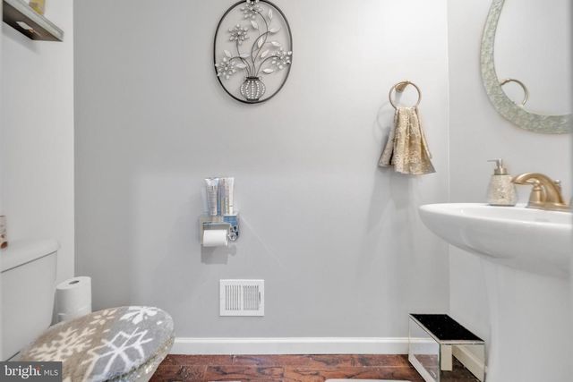 6804 HAWES CT, Frederick, MD 21702