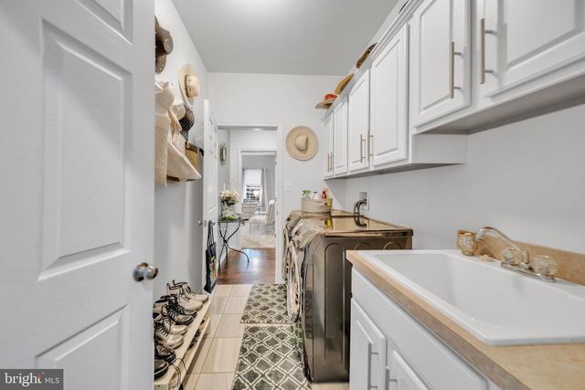 6804 HAWES CT, Frederick, MD 21702