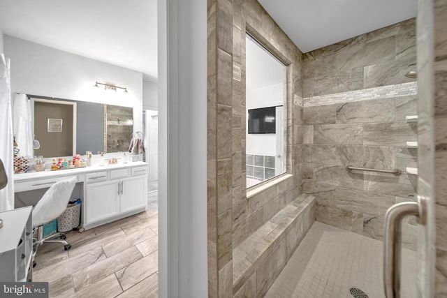 6804 HAWES CT, Frederick, MD 21702