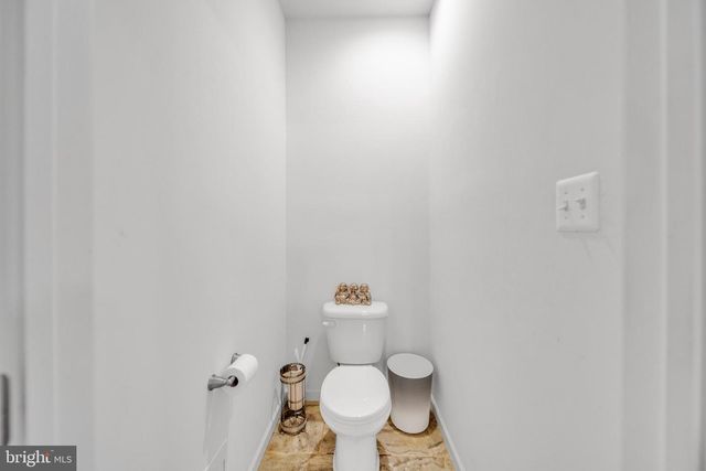 6804 HAWES CT, Frederick, MD 21702