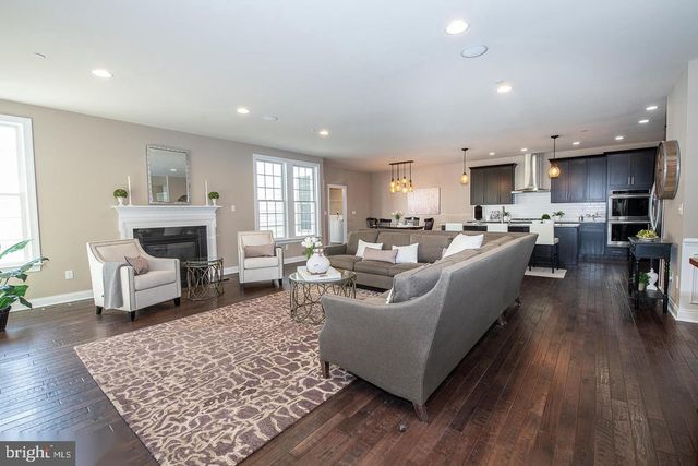 3704 LISETER GARDENS, Newtown Square, PA 19073