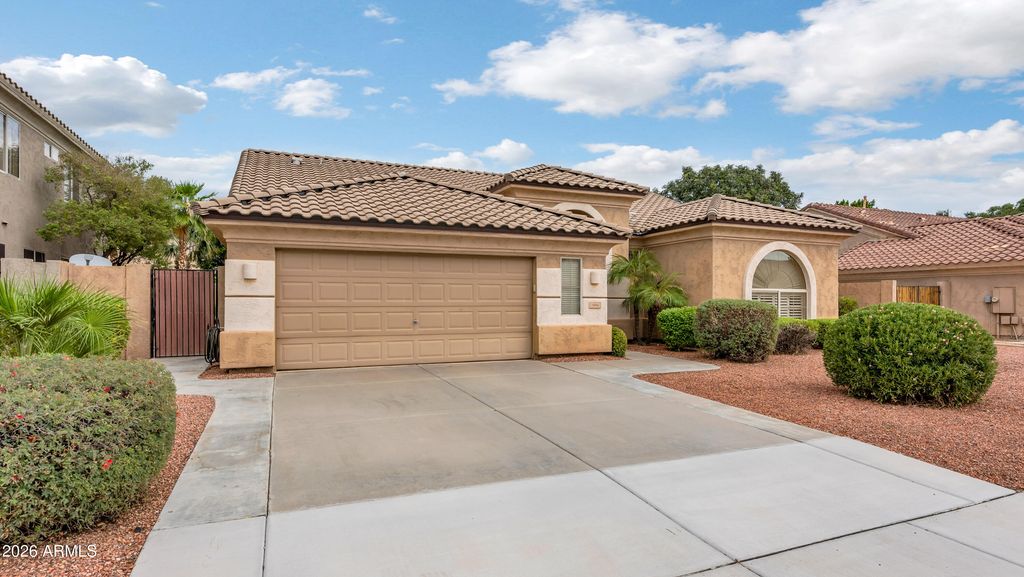 1414 W REMINGTON Drive, Chandler, AZ 85286 — photo 2