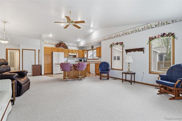 1089 Jenna Drive 217, Davison, MI 48423