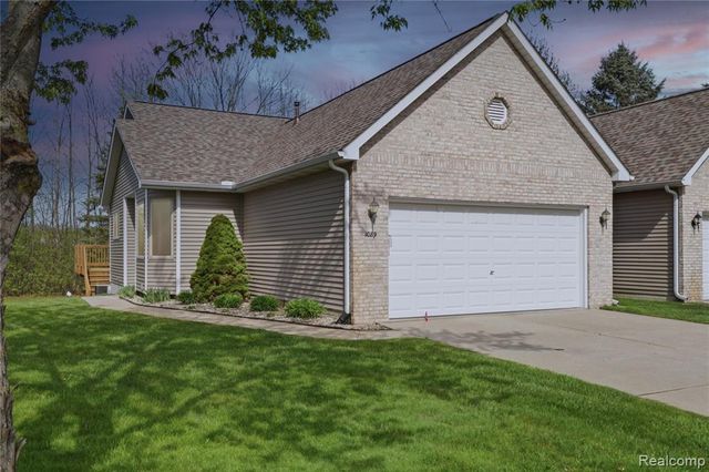 1089 Jenna Drive 217, Davison, MI 48423