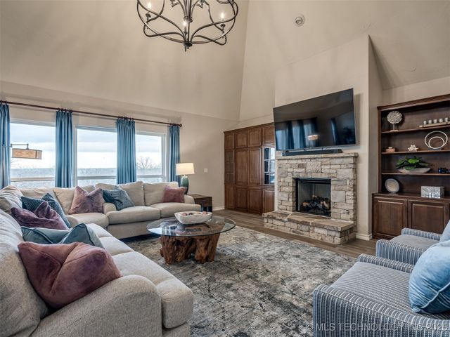 1396 S 271st West Avenue, Sand Springs, OK 74063